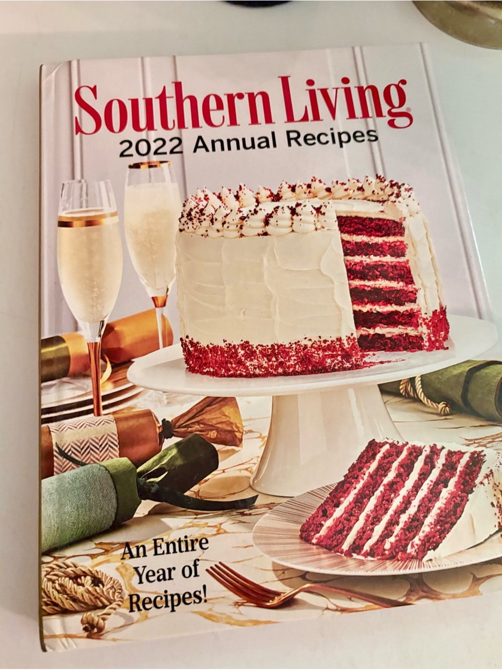 Southern Living 2022 Annual Recipes Cookbook - White & Red